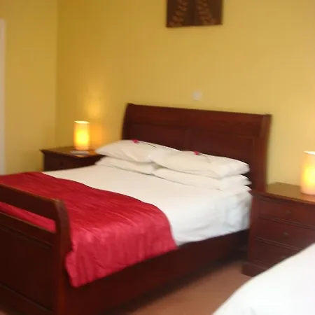 Shines Guesthouse Athlone Exterior photo